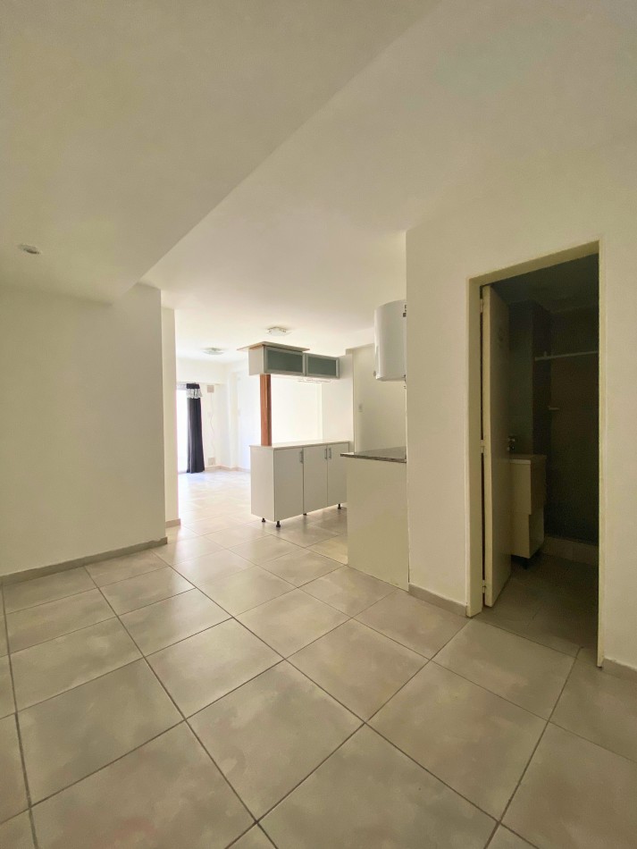 Venta | Departamento con Enorme Patio Privado | Italia 1546