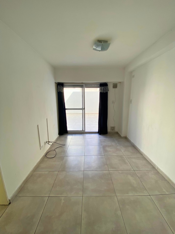 Venta | Departamento con Enorme Patio Privado | Italia 1546