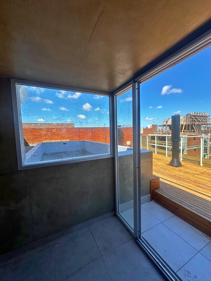 Venta | Departamento 1 Dormitorio con Enorme Patio Exclusivo con Parrillero | Ov Lagos 1269