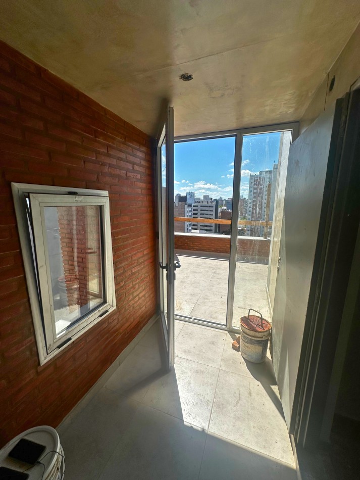 Venta | Departamento 1 Dormitorio con Enorme Patio Exclusivo con Parrillero | Ov Lagos 1269