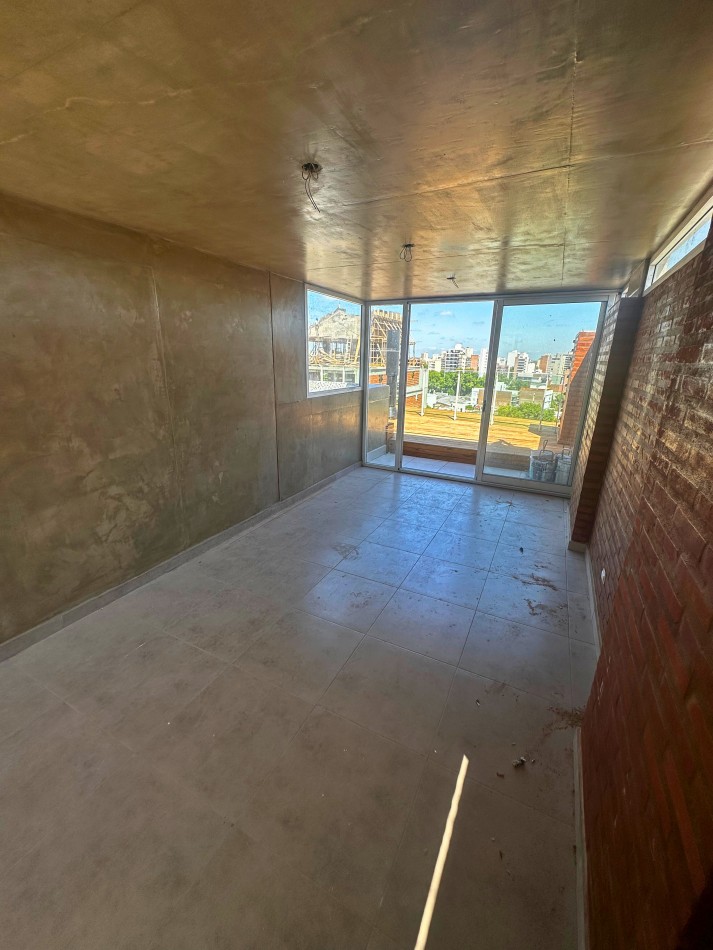 Venta | Departamento 1 Dormitorio con Enorme Patio Exclusivo con Parrillero | Ov Lagos 1269