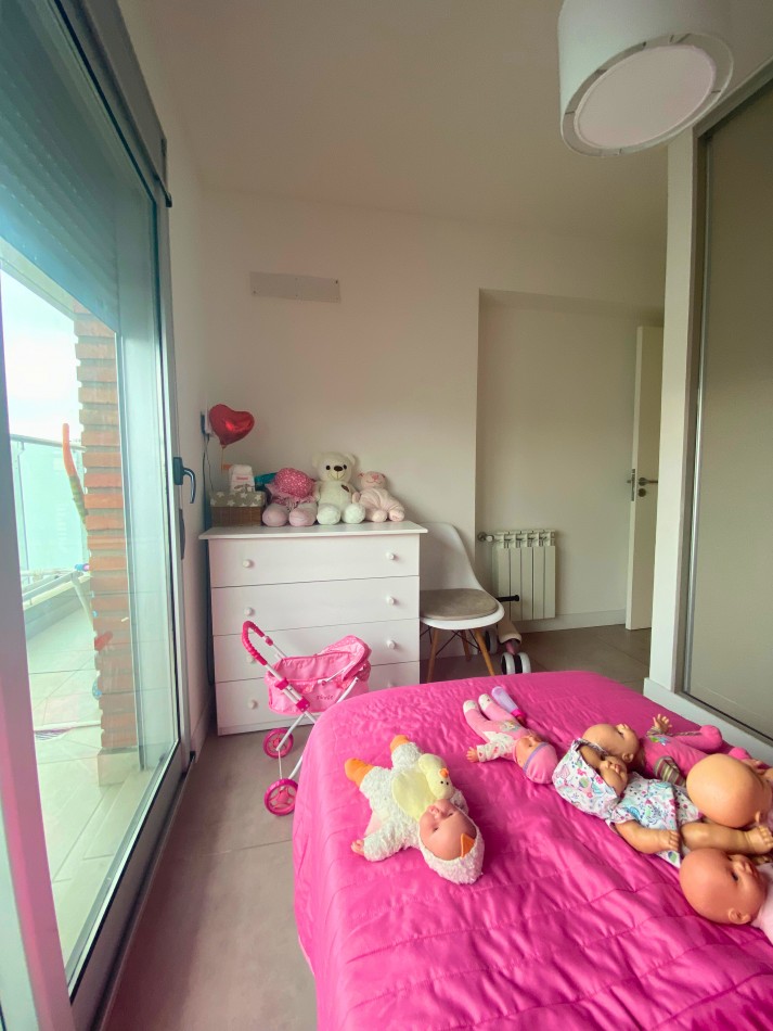 Venta | 2 dormitorios con balcon y cochera | Ov Lagos 1141
