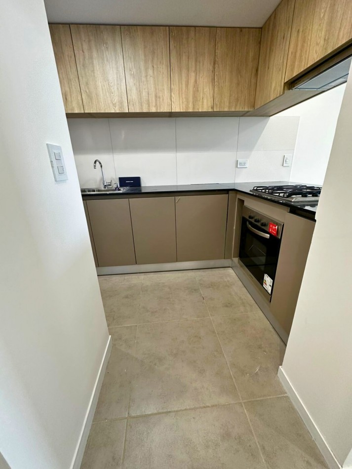 Alquiler | 1 Dormitorio con balcon al frente | Ov Lagos 1269