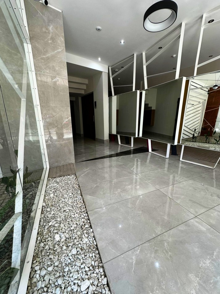 Alquiler | 1 Dormitorio con balcon al frente | Ov Lagos 1269