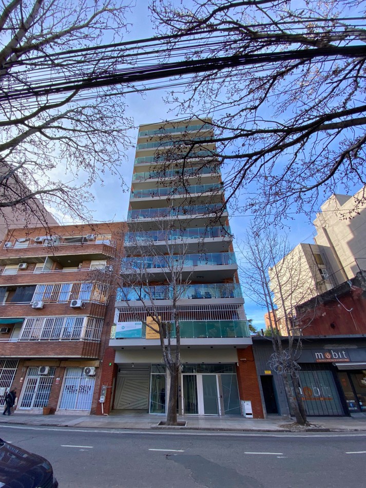 Venta | Departamento 1 Dormitorio con Enorme Patio Exclusivo con Parrillero | Ov Lagos 1269