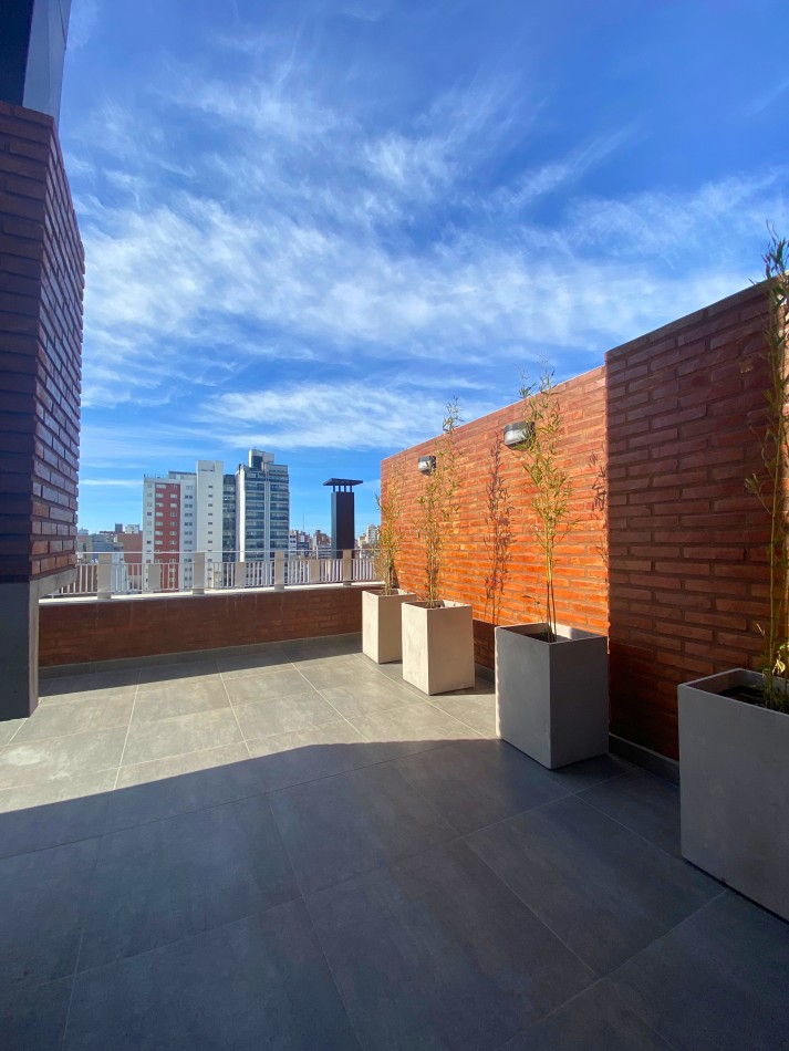 Venta | Departamento 1 Dormitorio con Enorme Patio Exclusivo con Parrillero | Ov Lagos 1269