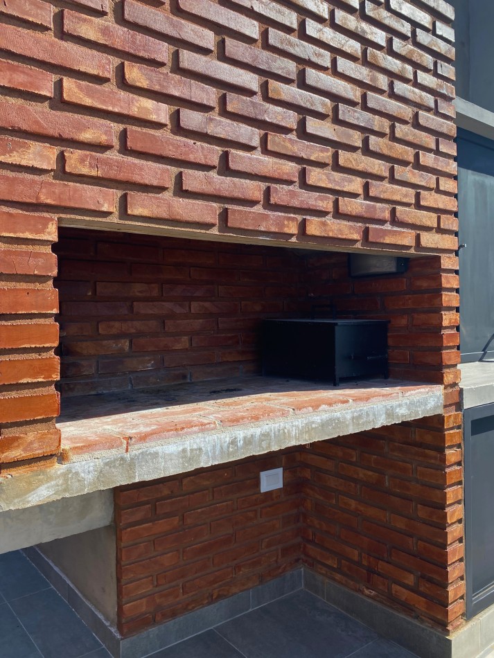 Venta | Departamento 1 Dormitorio con Enorme Patio Exclusivo con Parrillero | Ov Lagos 1269