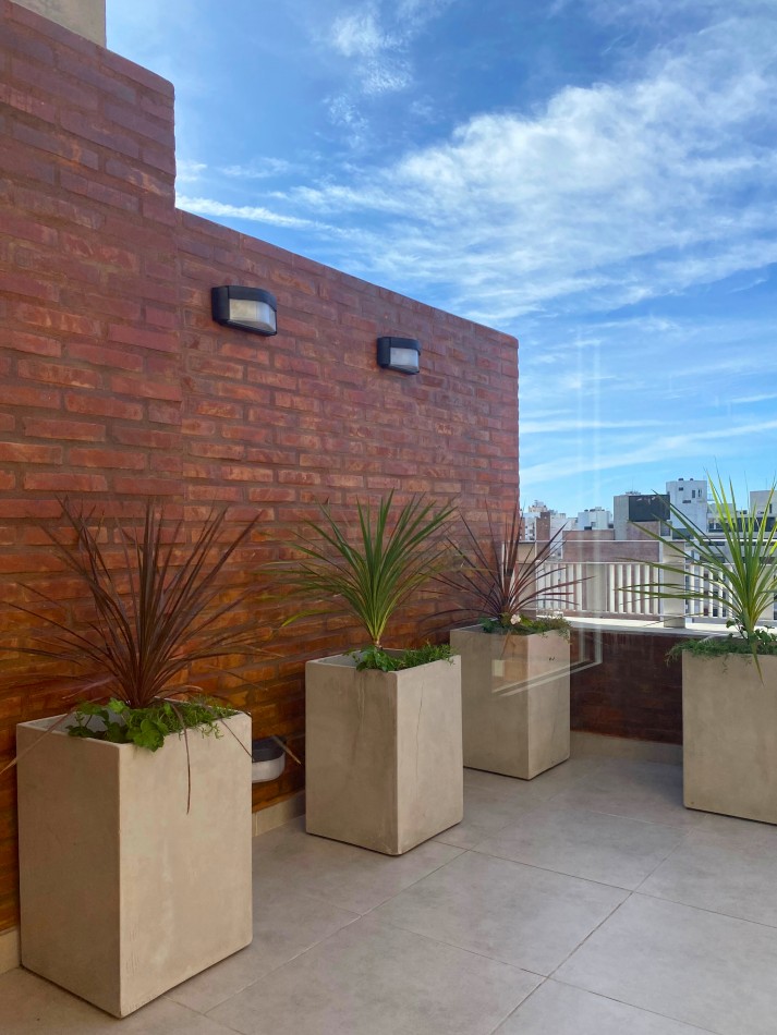 Venta | Departamento 1 Dormitorio con Enorme Patio Exclusivo con Parrillero | Ov Lagos 1269