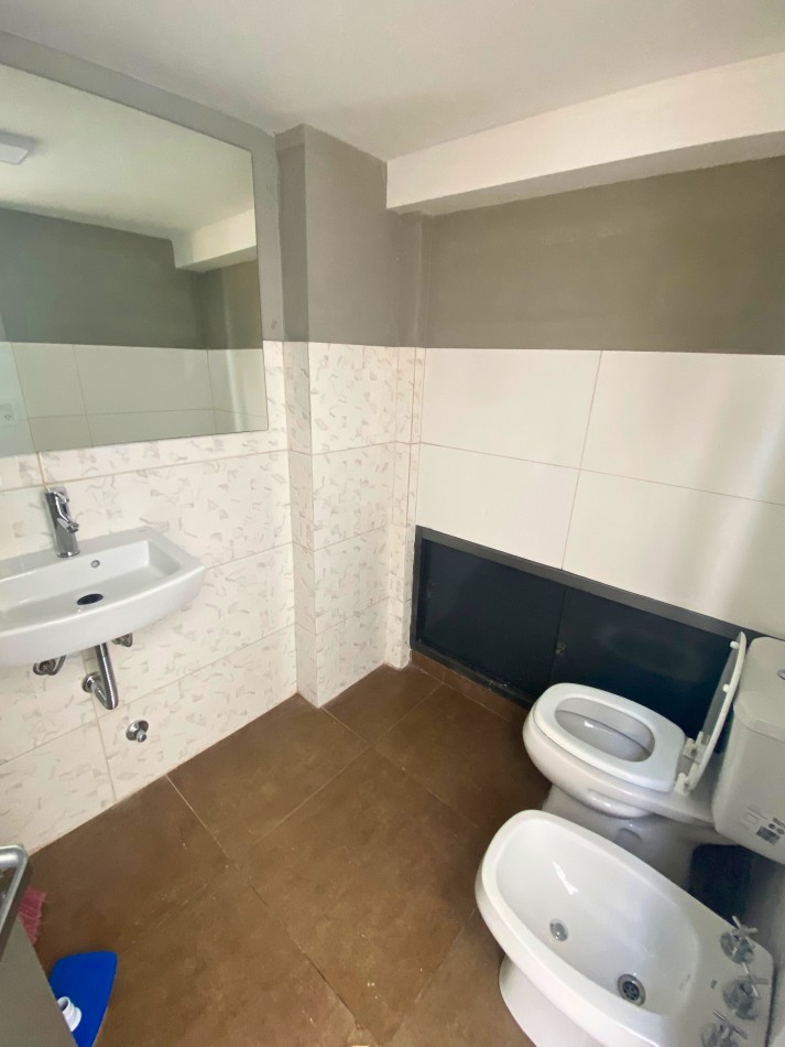 Venta | Departamento 1 Dormitorio con Enorme Patio Exclusivo con Parrillero | Ov Lagos 1269