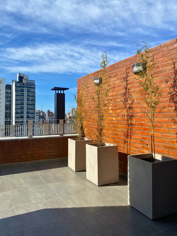 Venta | Semipiso 2 Dormitorios con Balcon y Parrillero | Ov Lagos 1261