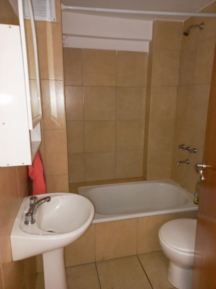 Alquiler | Monoambiente | Pres. Roca 620 piso 02-01