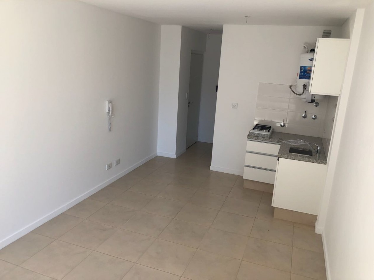 Alquiler | Monoambiente | Corrientes 1345