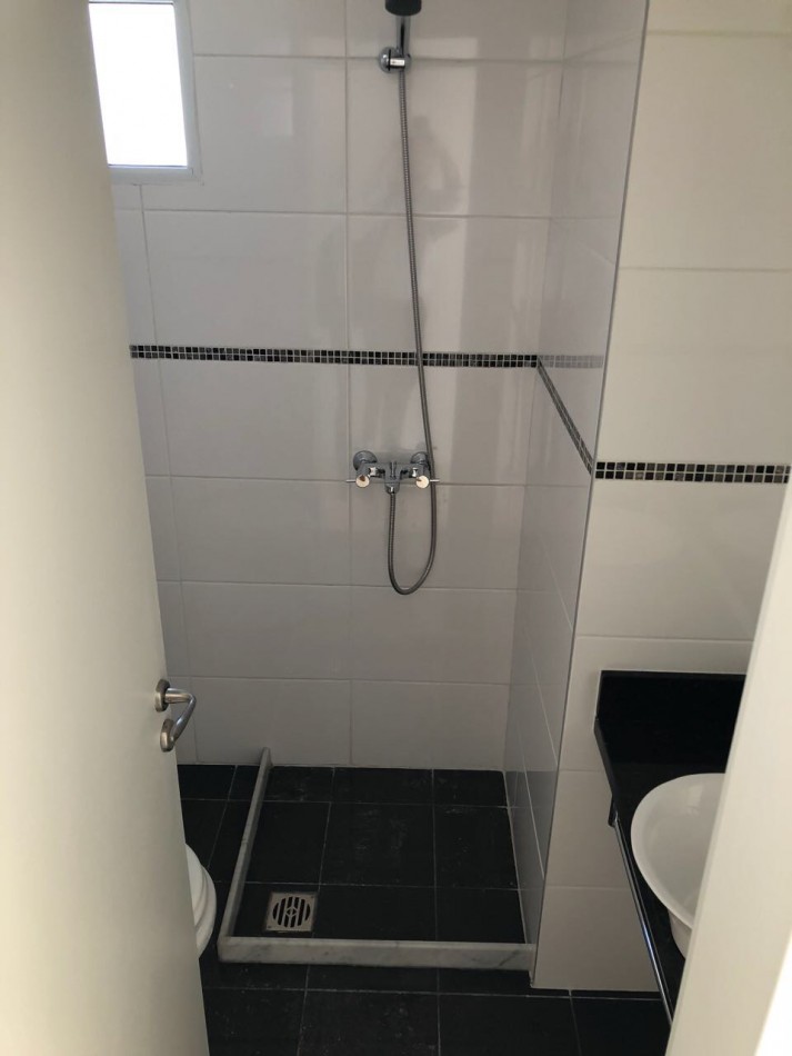 Alquiler | Monoambiente | Corrientes 1345