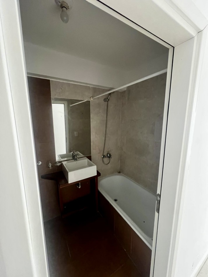 ALQUILER | MONOAMBIENTE | 9 DE JULIO 2640