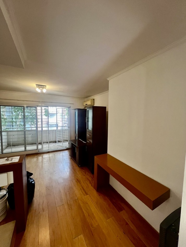 ALQUILER | 1 DORMITORIO CON COCHERA | SANTIAGO 832