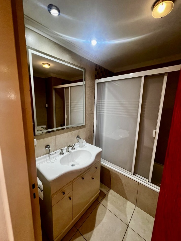 ALQUILER | 1 DORMITORIO CON COCHERA | SANTIAGO 832