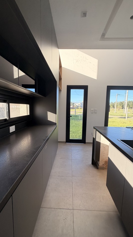 VENTA | VIVIENDA CON JARDIN | PUEBLO ESTHER