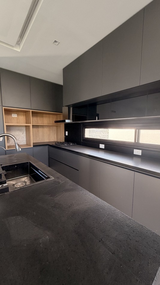 VENTA | VIVIENDA CON JARDIN | PUEBLO ESTHER