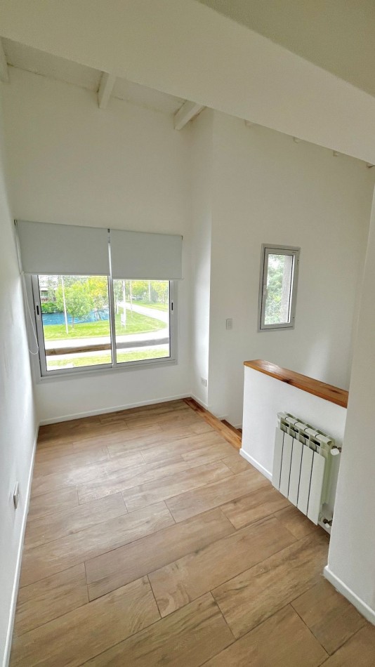 ALQUILER | CASA 3 HABITACIONES | SANTA COLOMA 9094