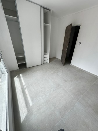 Oportunidad | 1 Dormitorio con Balcon en Venta | Suipacha 819