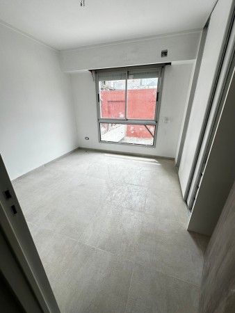 Oportunidad | 1 Dormitorio con Balcon en Venta | Suipacha 819