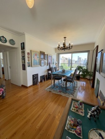 Venta Exclusiva: Piso de 2 Dormitorios con Vista a Plaza Lopez, Cochera y Amenities - Pasaje Storni 777, Rosario