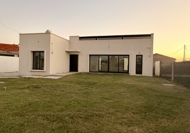 VENTA | VIVIENDA CON JARDIN | PUEBLO ESTHER