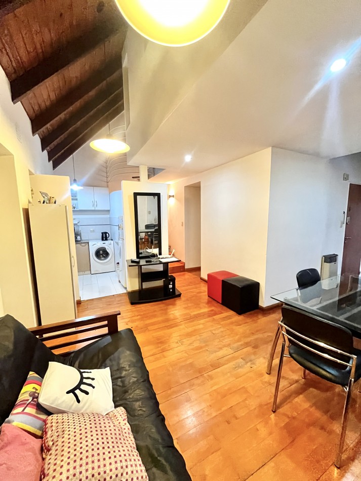 VENTA | 2 HABITACIONES + COMODIN | 3 DE FEBRERO 66